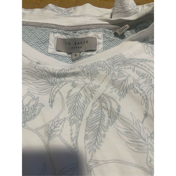Ted Baker 6 tropical palm tree print blue white like an Xl - Picture 2 of 4